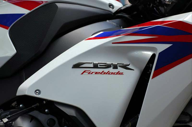 Honda CBR1000RR Fireblade 2012